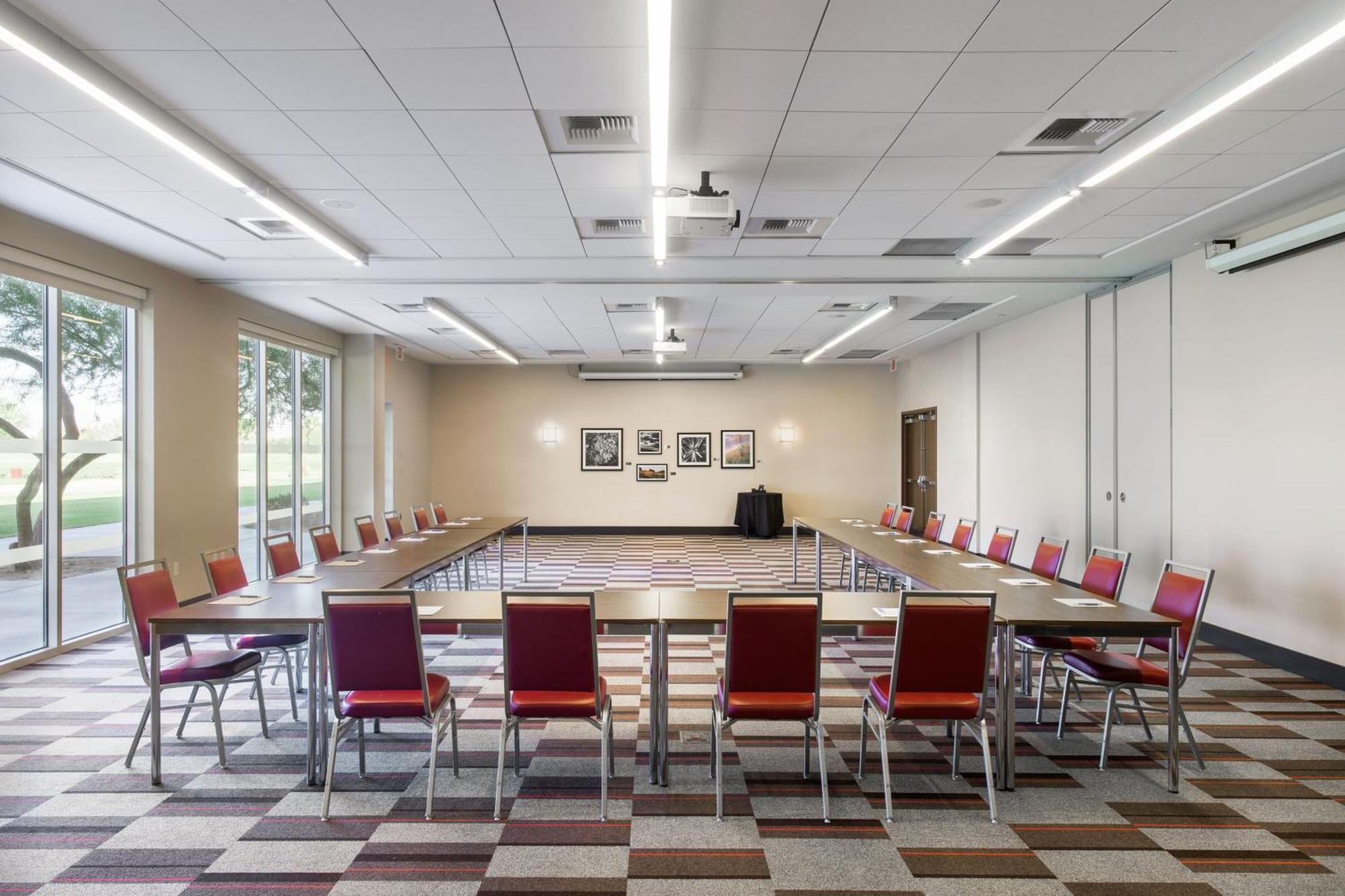 Four Points By Sheraton At Phoenix Mesa Gateway Airport Eksteriør billede