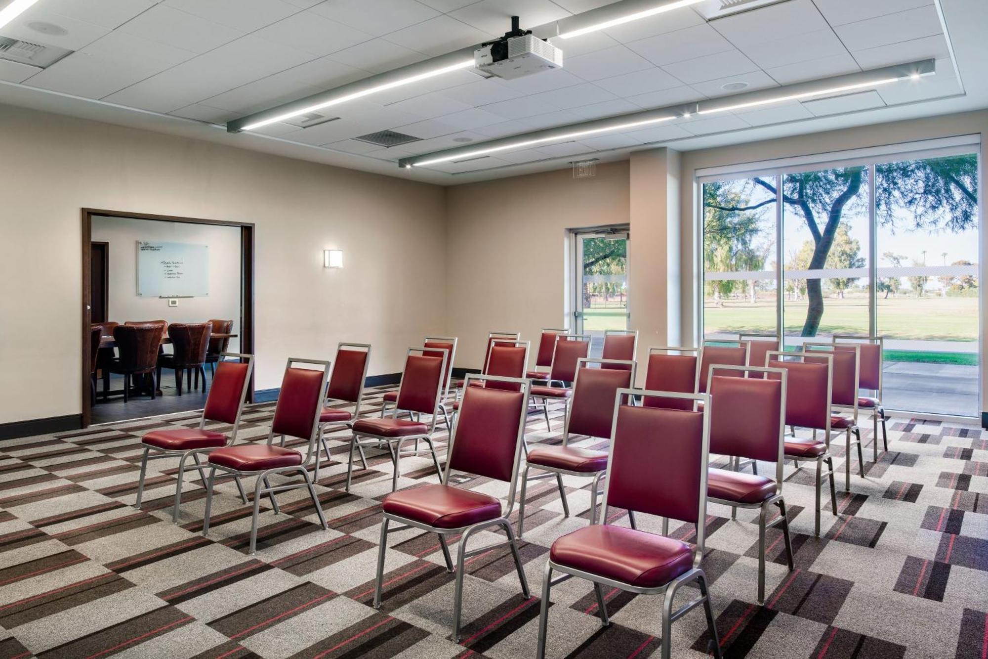 Four Points By Sheraton At Phoenix Mesa Gateway Airport Eksteriør billede