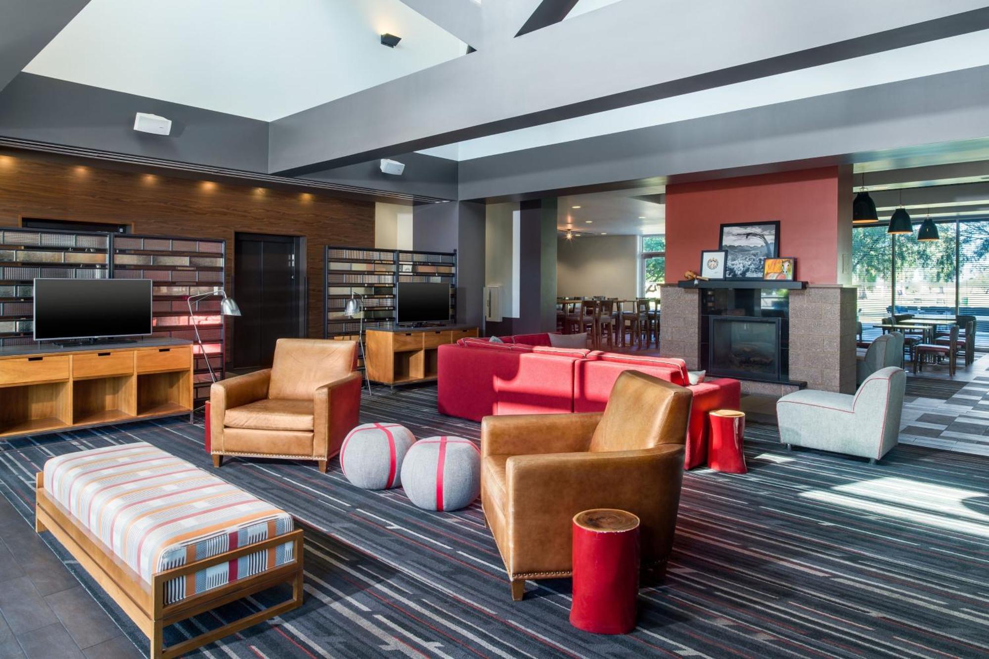 Four Points By Sheraton At Phoenix Mesa Gateway Airport Eksteriør billede