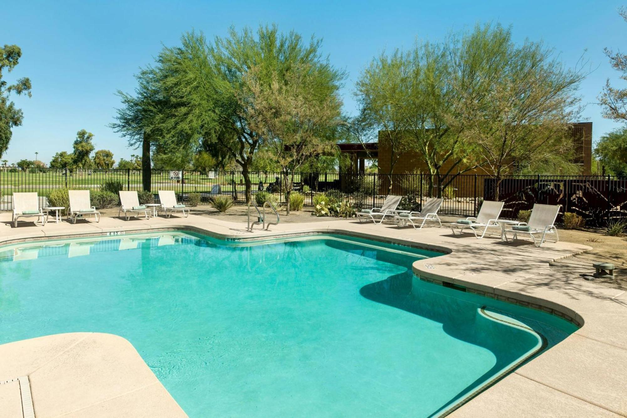 Four Points By Sheraton At Phoenix Mesa Gateway Airport Eksteriør billede